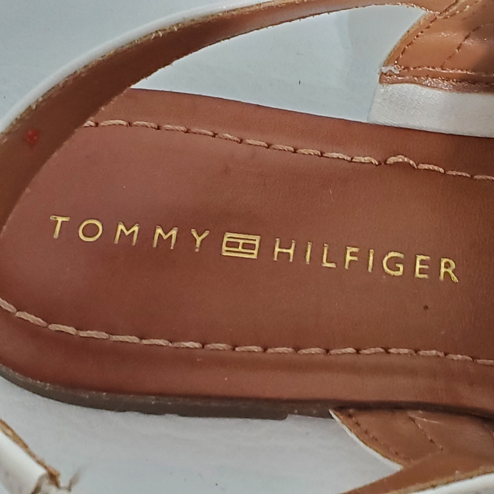 Tommy Hilfiger Women's White Sandals - Picture 6 of 9